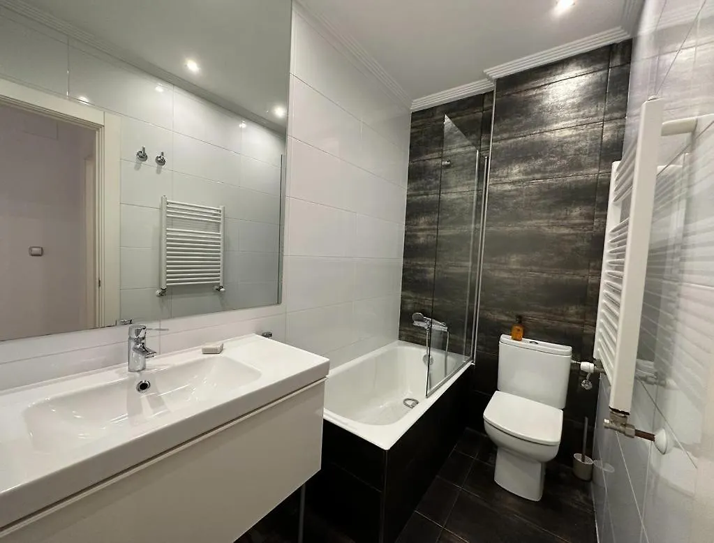Areilza By Forever Rentals Bilbao 0*,  Spain