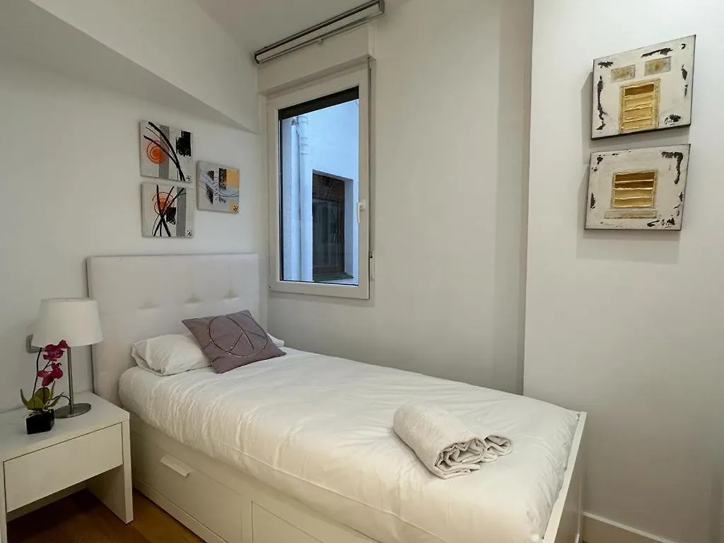 Areilza By Forever Rentals Bilbao 0*,  Spain